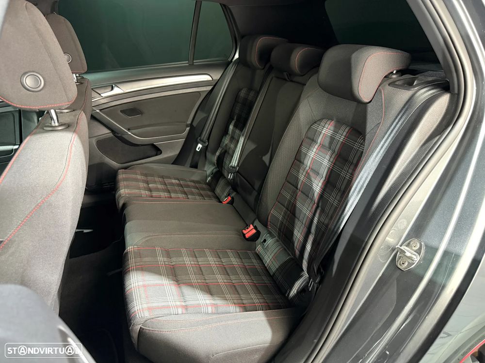 VW Golf GTI (BlueMotion ) DSG Performance - 43