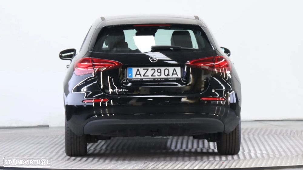 Mercedes-Benz A 250 e - 7