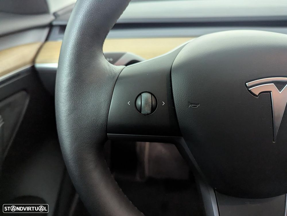 Tesla Model 3 Long Range Tração Traseira - 10