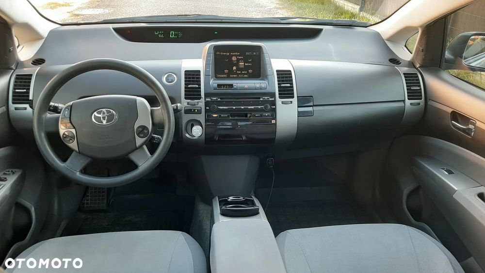 Toyota Prius 1.5 VVT-i Sol - 12