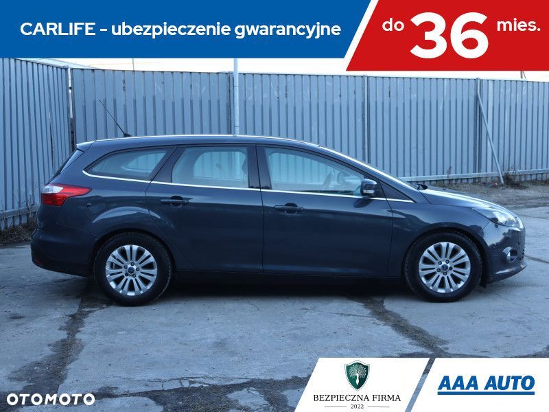 Ford Focus SW - 8