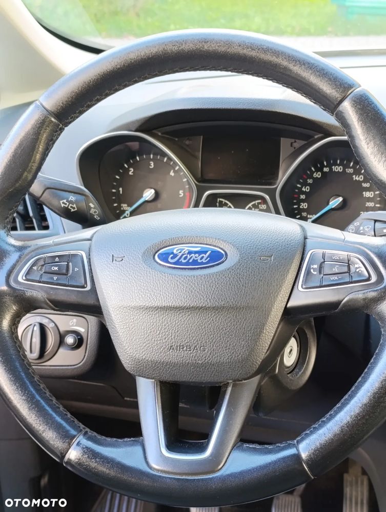 Ford Grand C-MAX - 23