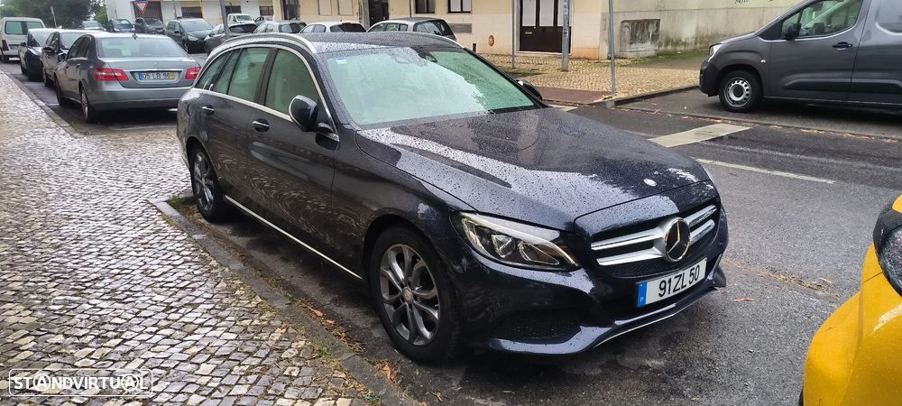 Mercedes-Benz 200 - 5