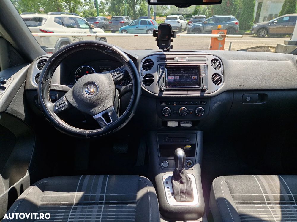 Volkswagen Tiguan 2.0 TDI SCR 4MOTION BlueMotion Technology DSG Track & Style - 8