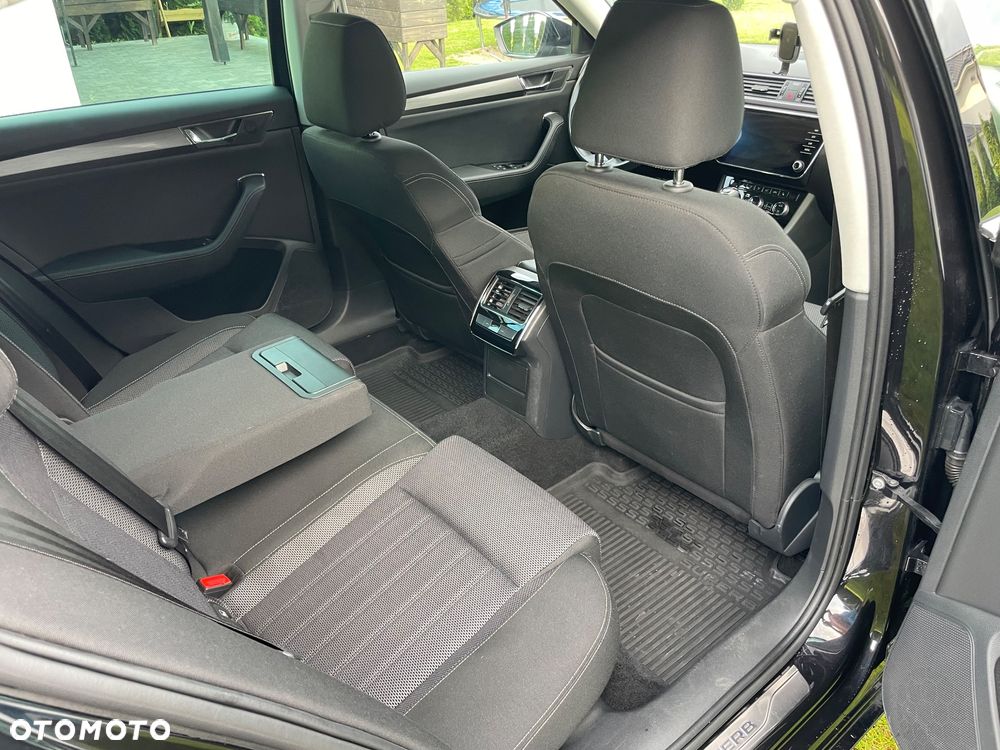 Skoda Superb 2.0 TDI SCR 4x4 Style DSG - 23