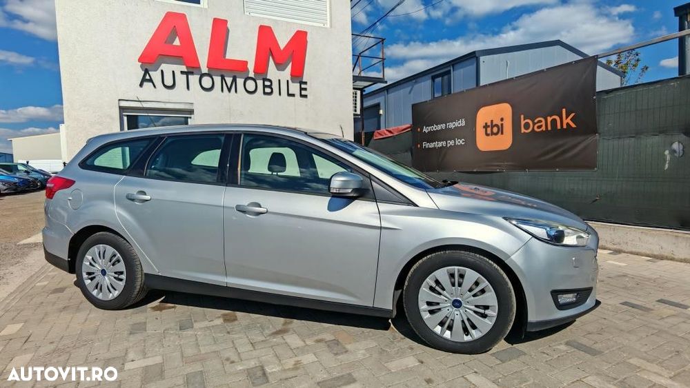 Ford Focus - 8
