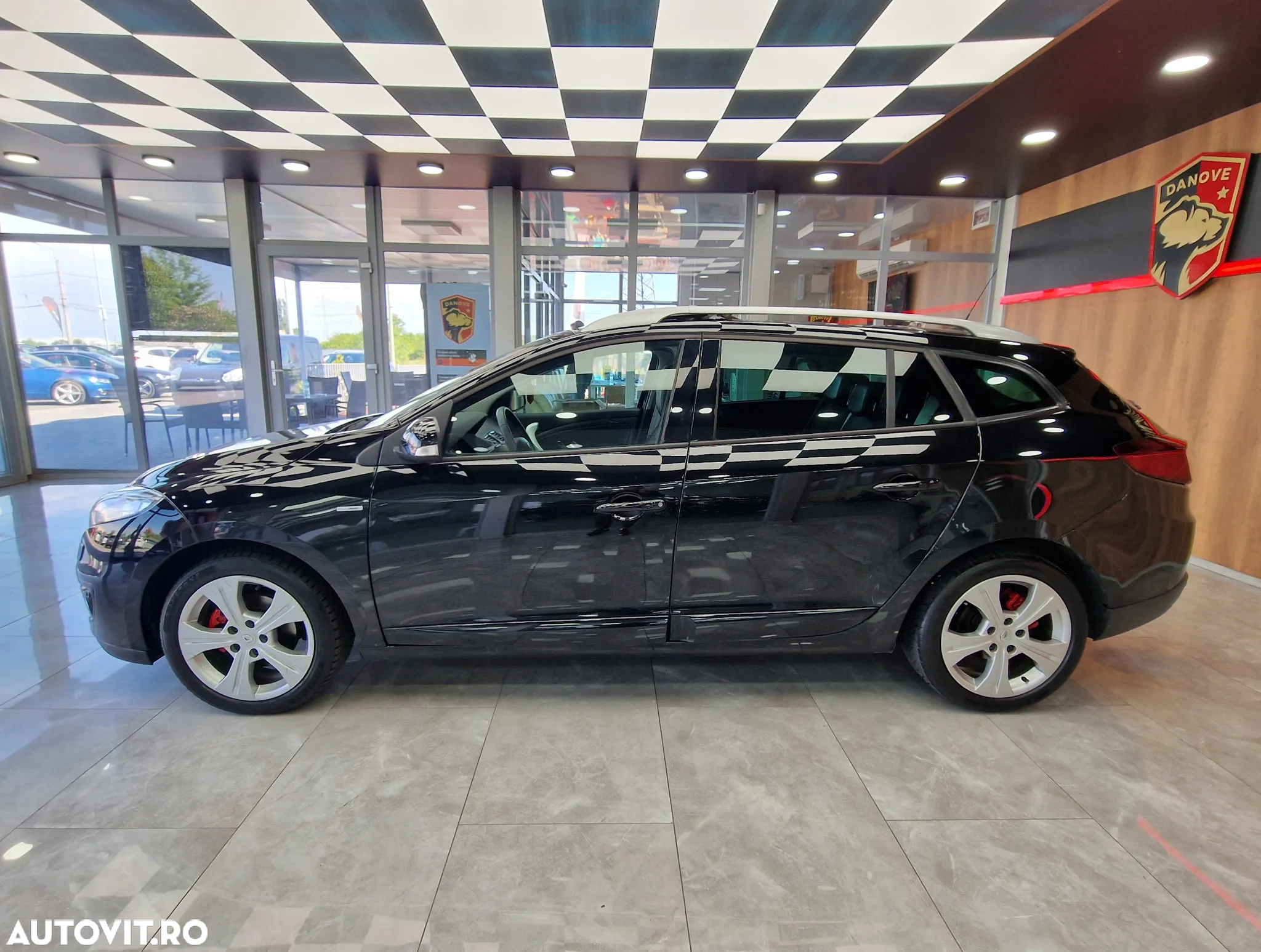 Renault Megane dCi 110 FAP EDC Bose Edition - 4