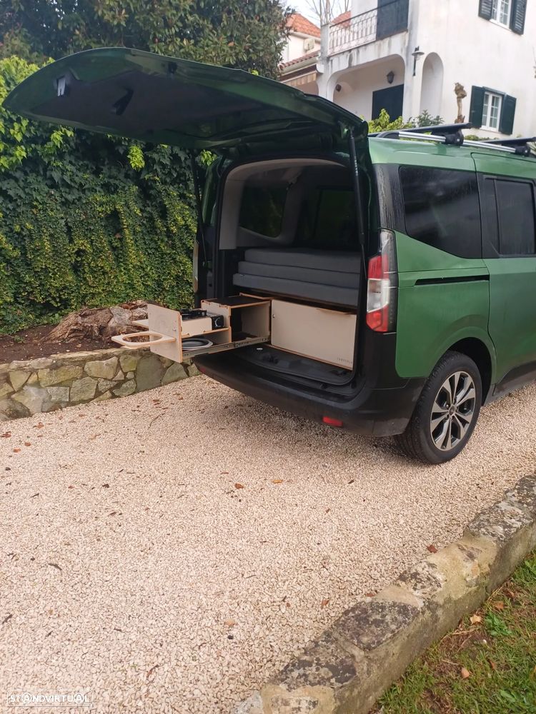 Ford Tourneo Courier 1.0 EcoBoost Titanium - 14