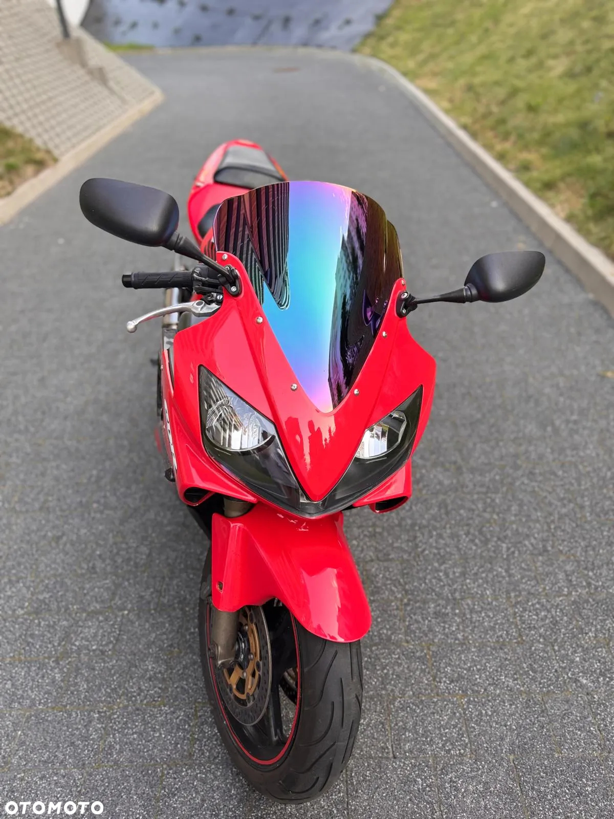 Honda CBR - 9