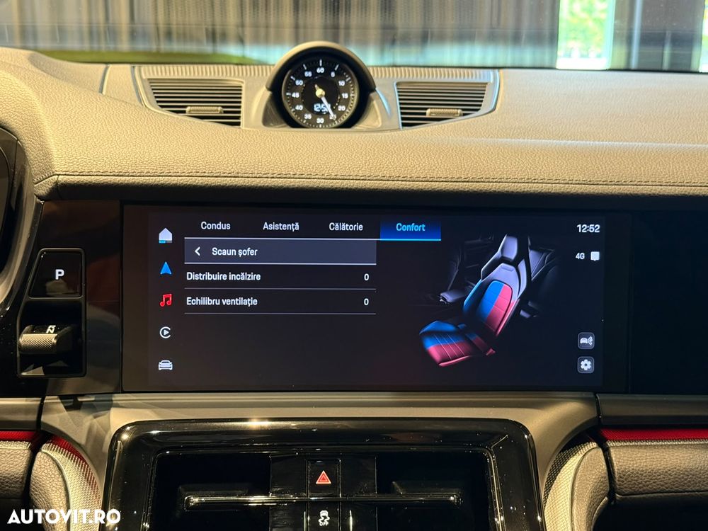 Porsche Panamera 4 E-Hybrid - 17