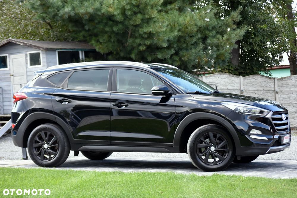 Hyundai Tucson 1.7 CRDI BlueDrive Style 2WD - 12