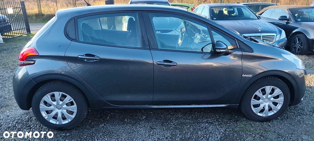 Peugeot 208 1.2 PureTech Allure - 8