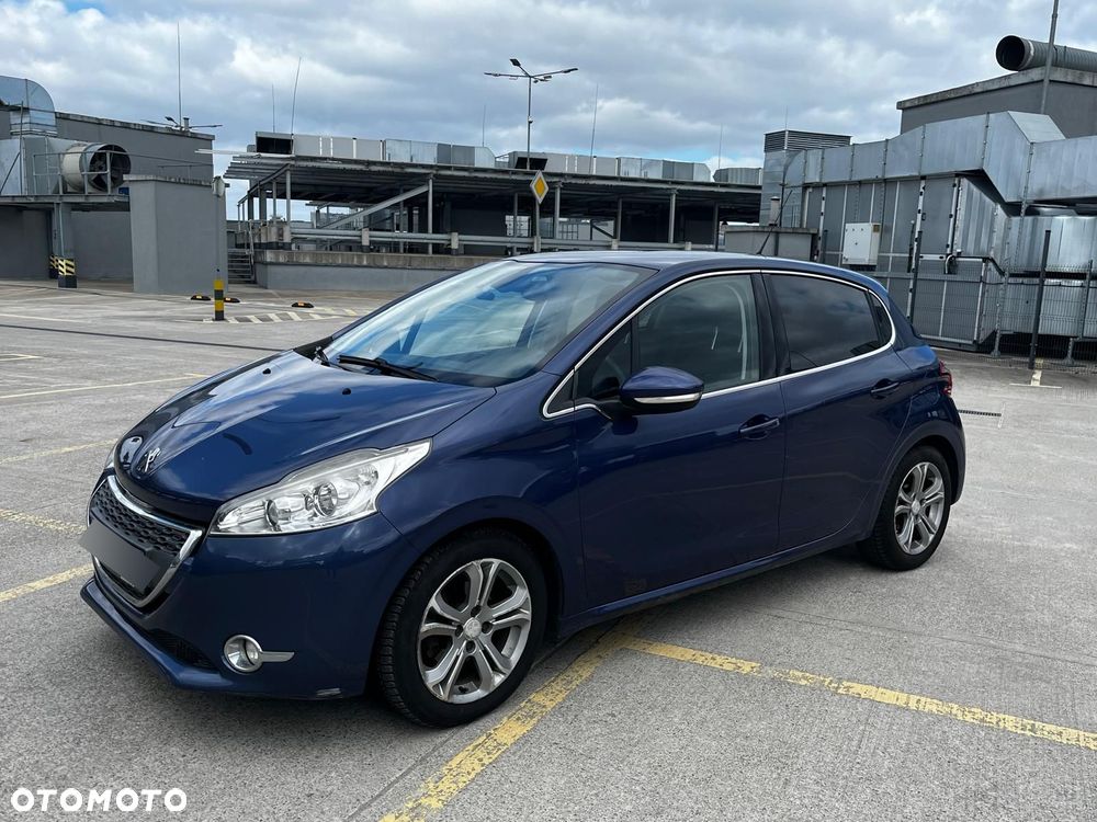 Peugeot 208 - 3