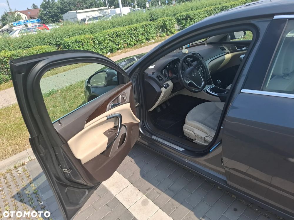 Opel Insignia 2.0 CDTI 4x4 Design Edition - 19