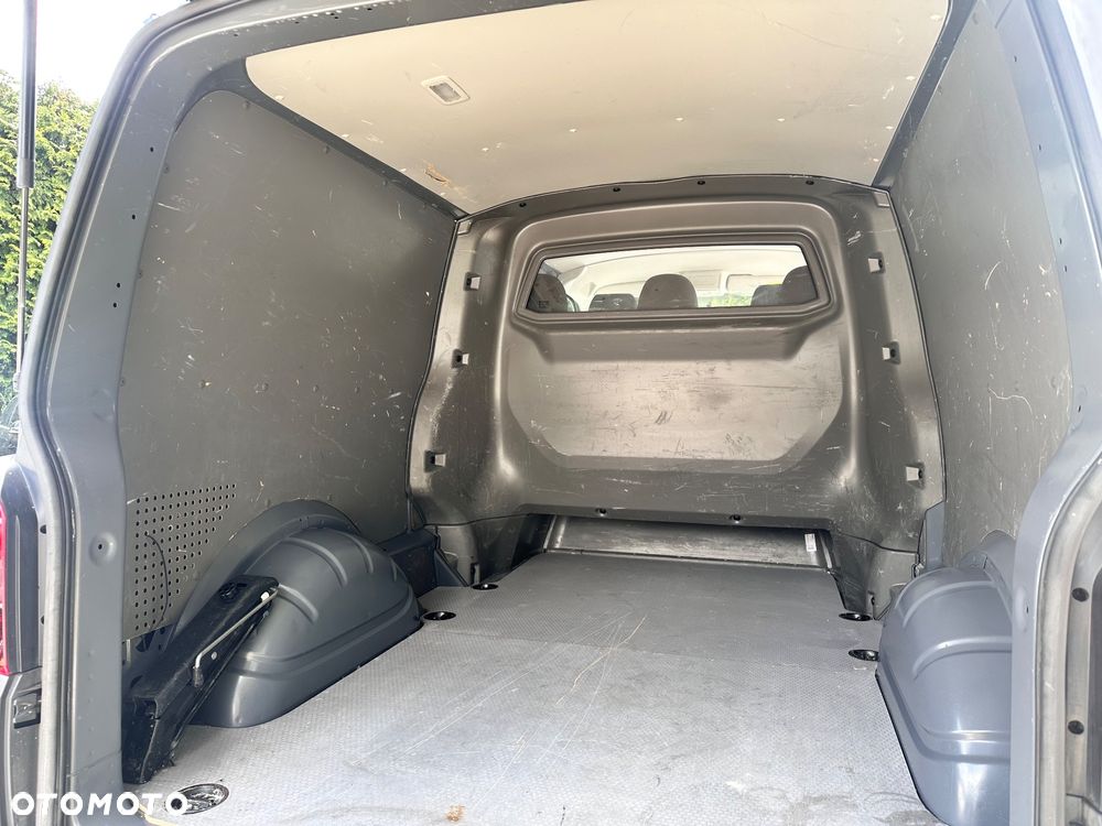 Volkswagen Transporter T6.1 Long - 27