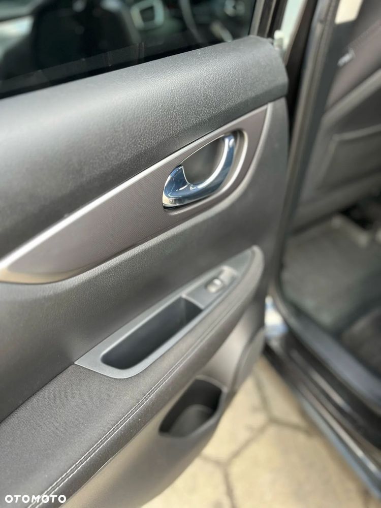 Nissan Qashqai 1.6 DIG-T N-Connecta - 8