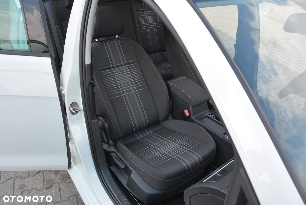 Volkswagen Golf 1.6 TDI BlueMotion Technology DSG Lounge - 23