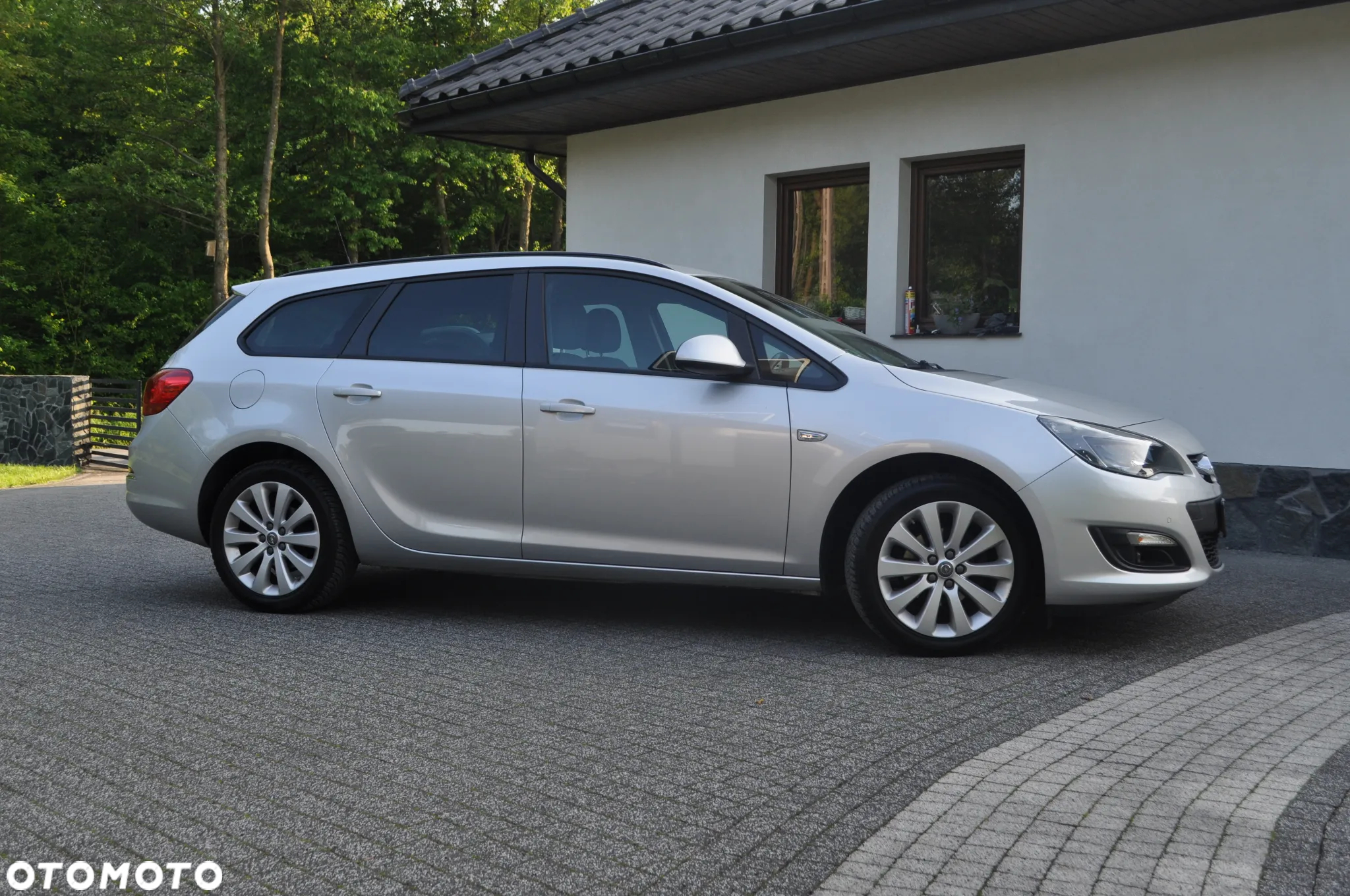 Opel Astra IV 1.4 T Cosmo - 4