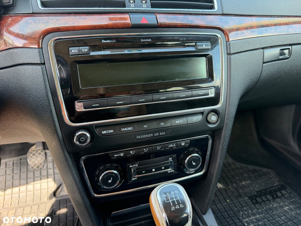 Skoda Superb 2.0 TDI Green tec Ambition - 19