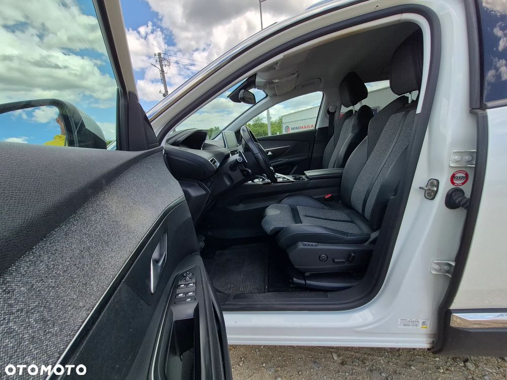 Peugeot 3008 PureTech 180 Stop & Start GPF EAT8 Allure - 24