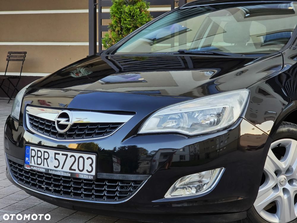 Opel Astra 1.4 T Cosmo - 9