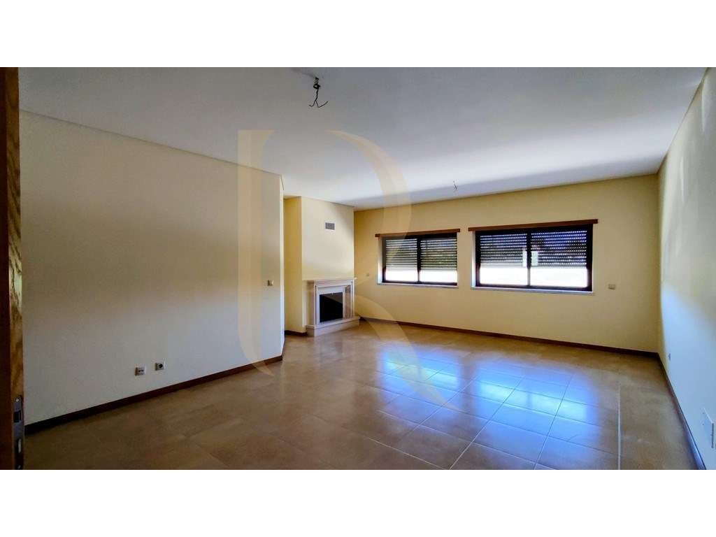 Apartamento T3 com arrecadação, elevador nas Colinas do Sul - Paio ... - Grande imagem: 4/29