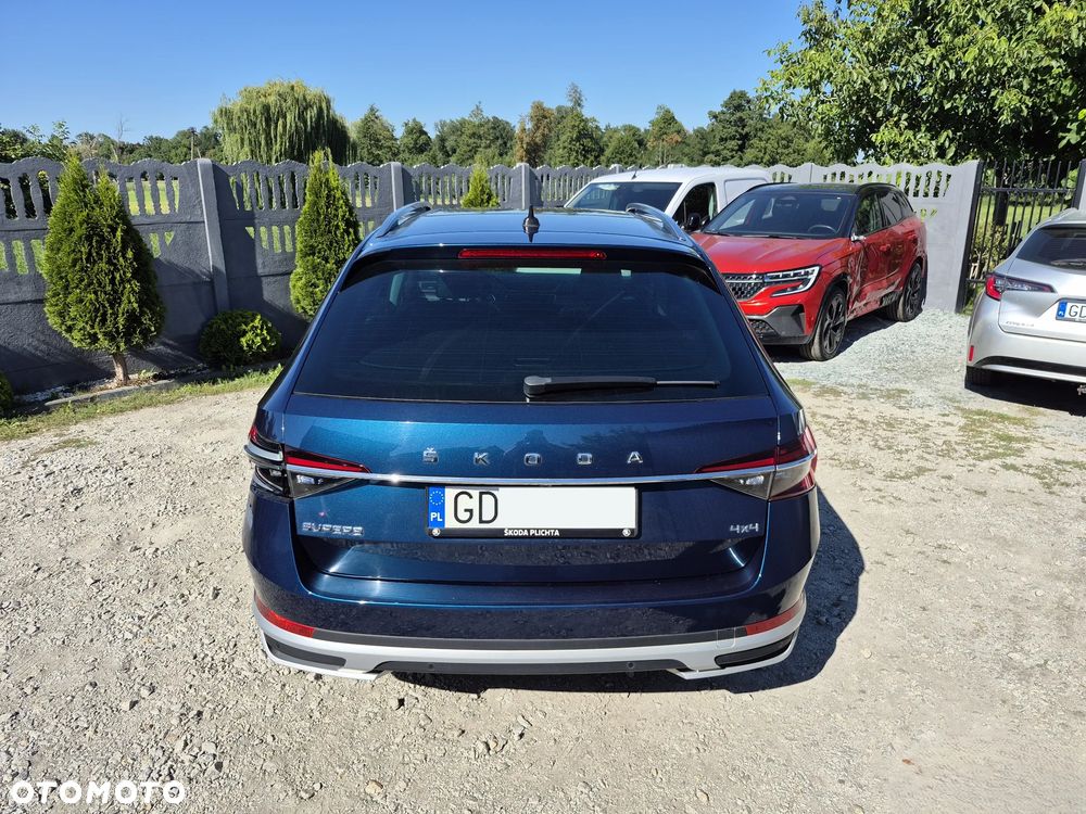 Skoda Superb 2.0 TSI 4x4 Scout DSG - 6