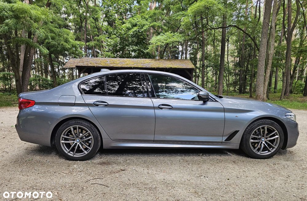 BMW Seria 5 518d M Sport - 4