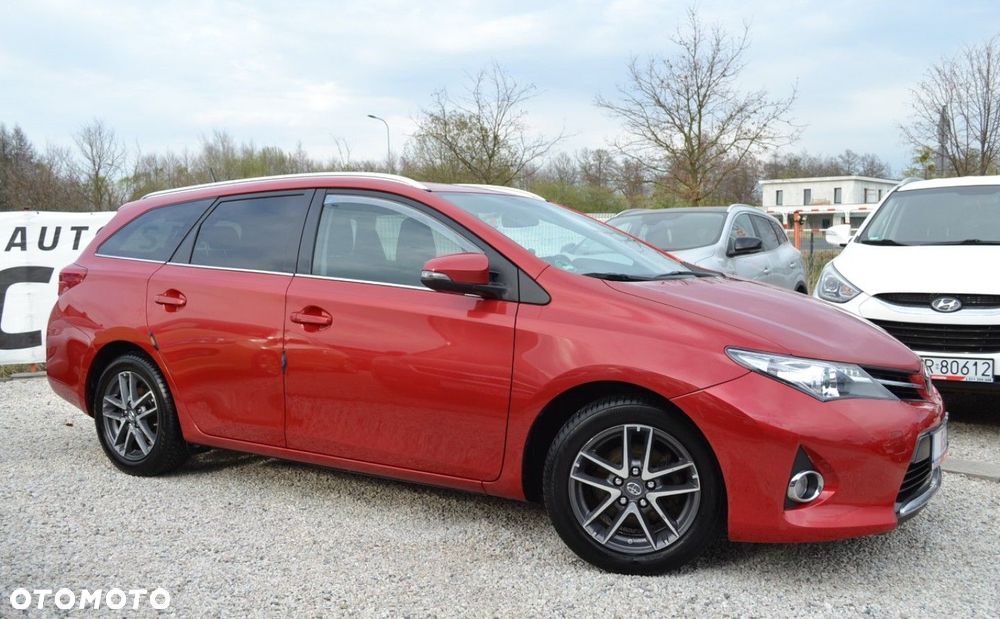 Toyota Auris 1.33 VVT-i Terra - 11