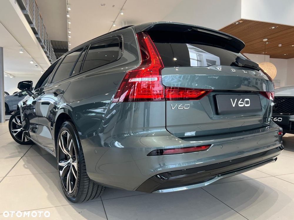 Volvo V60 B4 B Ultimate Dark - 11