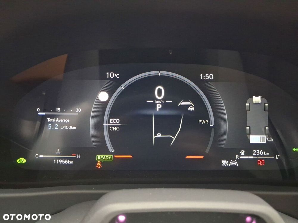 Lexus UX 300h F Sport Design - 10