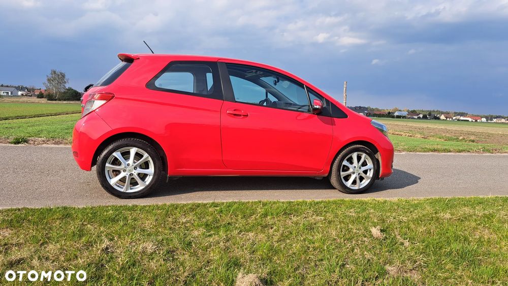Toyota Yaris 1.33 VVT-i Executive - 5