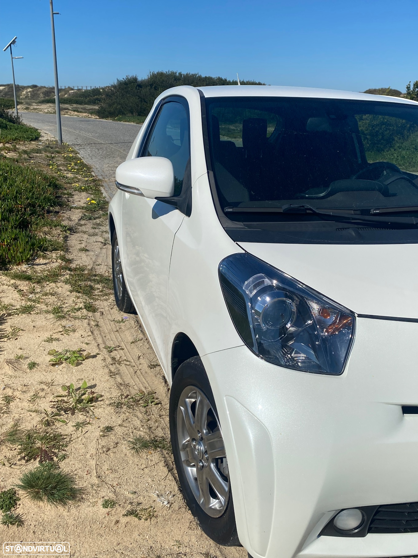 Toyota iQ 1.0 VVT-i 2 - 3