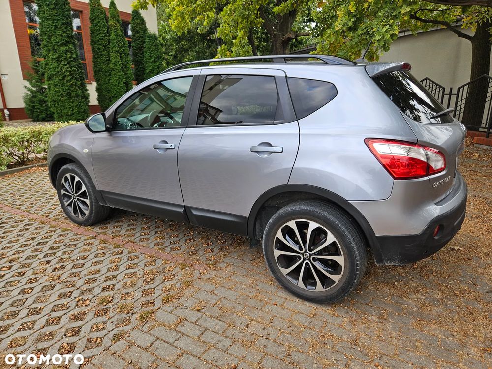 Nissan Qashqai - 17