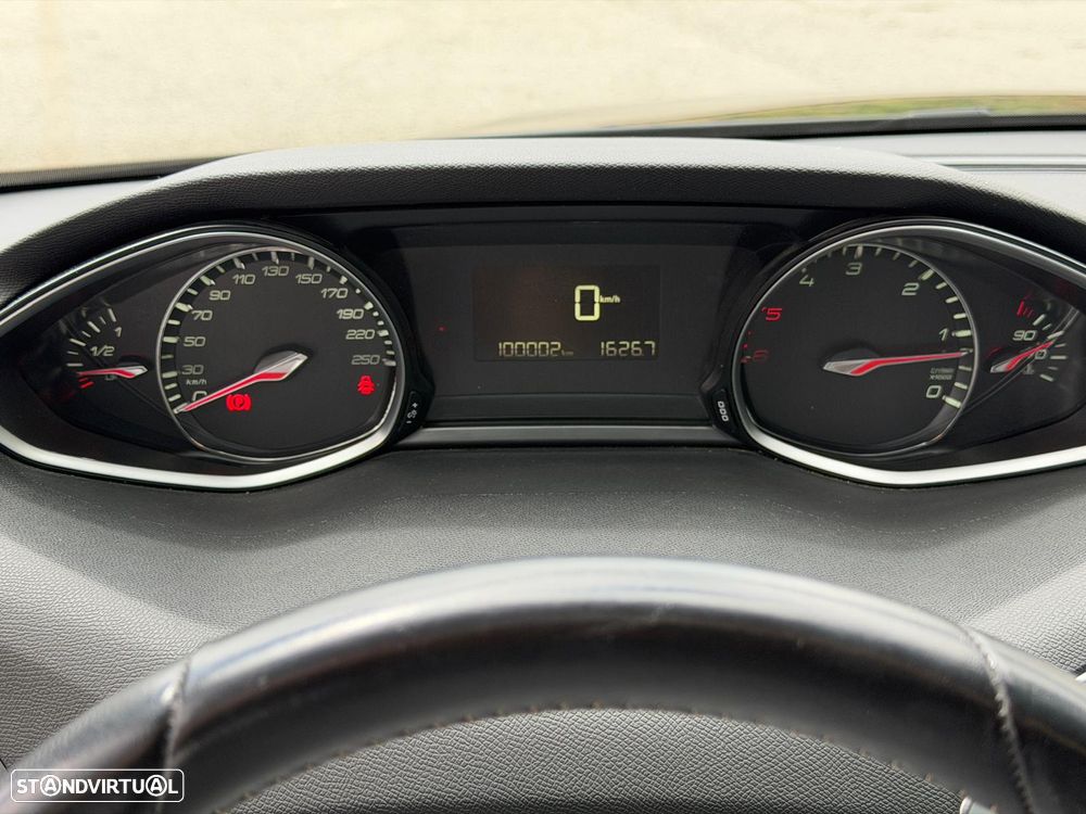 Peugeot 308 1.5 BlueHDi Allure Pack - 22