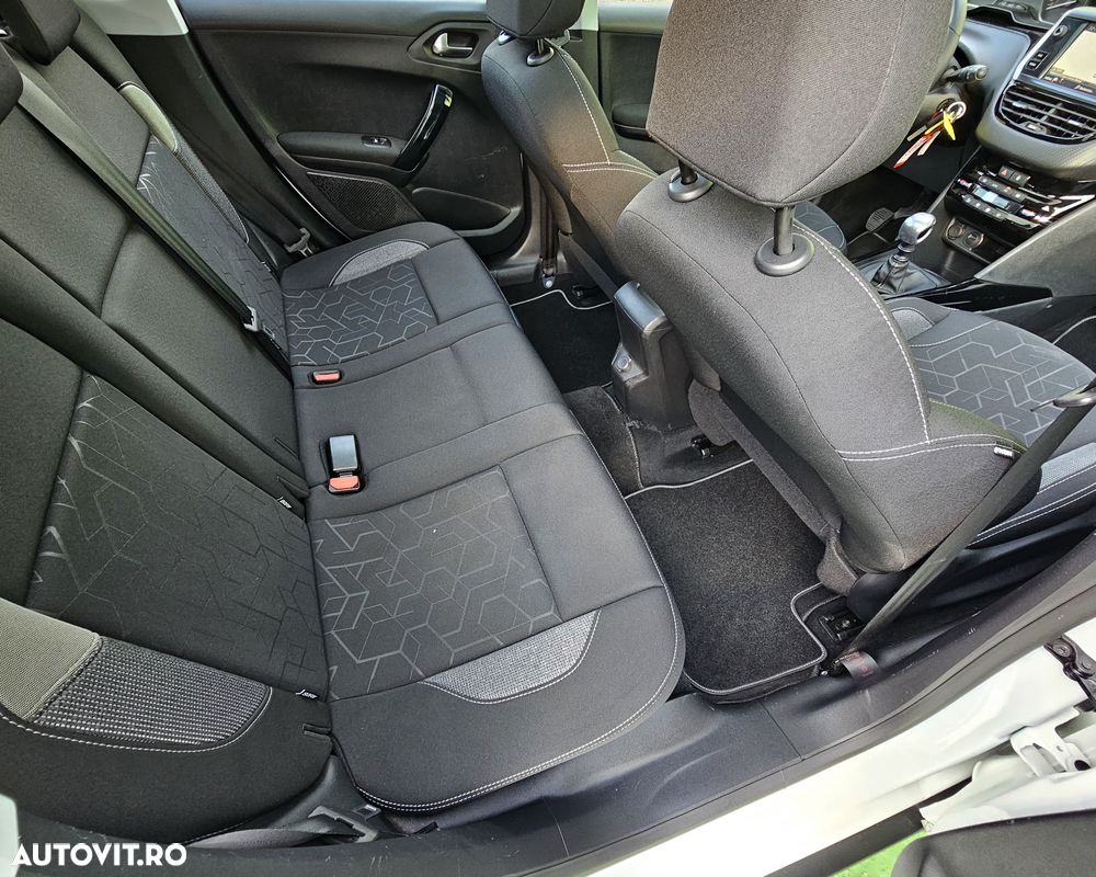 Peugeot 2008 PureTech 110 Stop&Start Active - 18