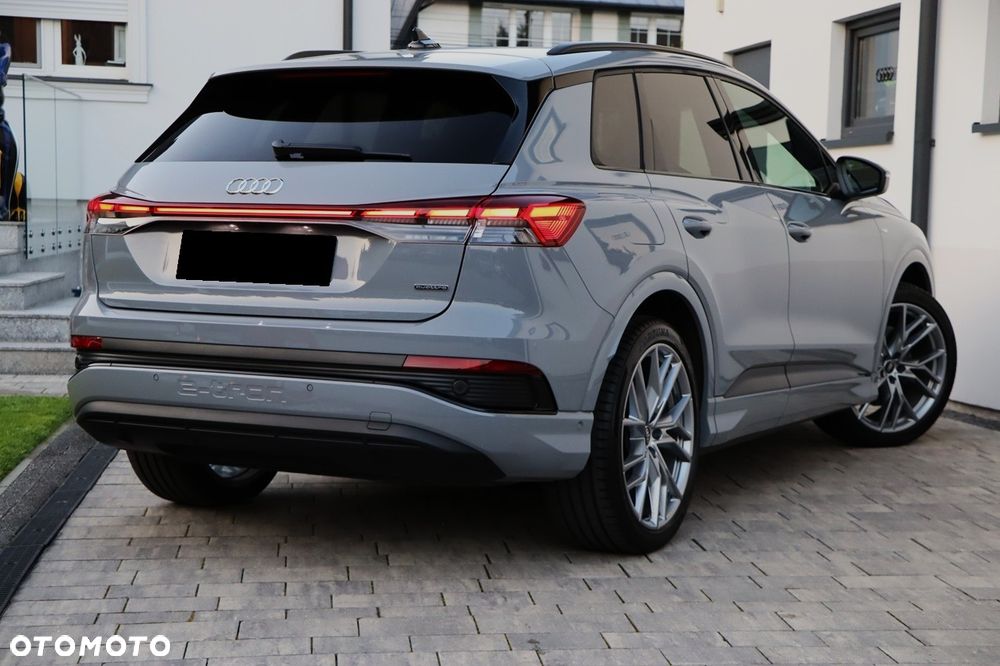Audi Q4 e-tron - 9