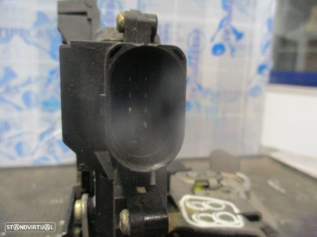 Fecho 8E0839015C AUDI A4 2002 TE 7 PINOS AUDI A4  8E FASE 1 2005 1.9TDI 130CV 4P PRETO TE 7 PINOS - 4