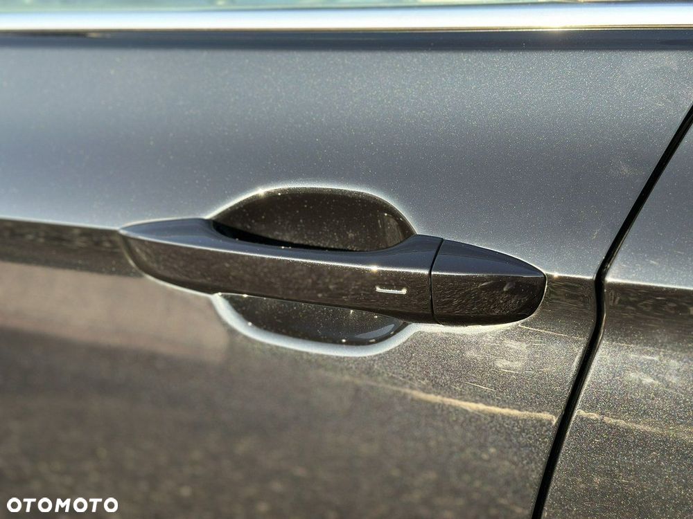 Volkswagen Passat 2.0 TDI EVO Business DSG - 34