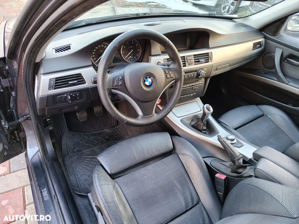 BMW Seria 3 318i Edition Sport - 5