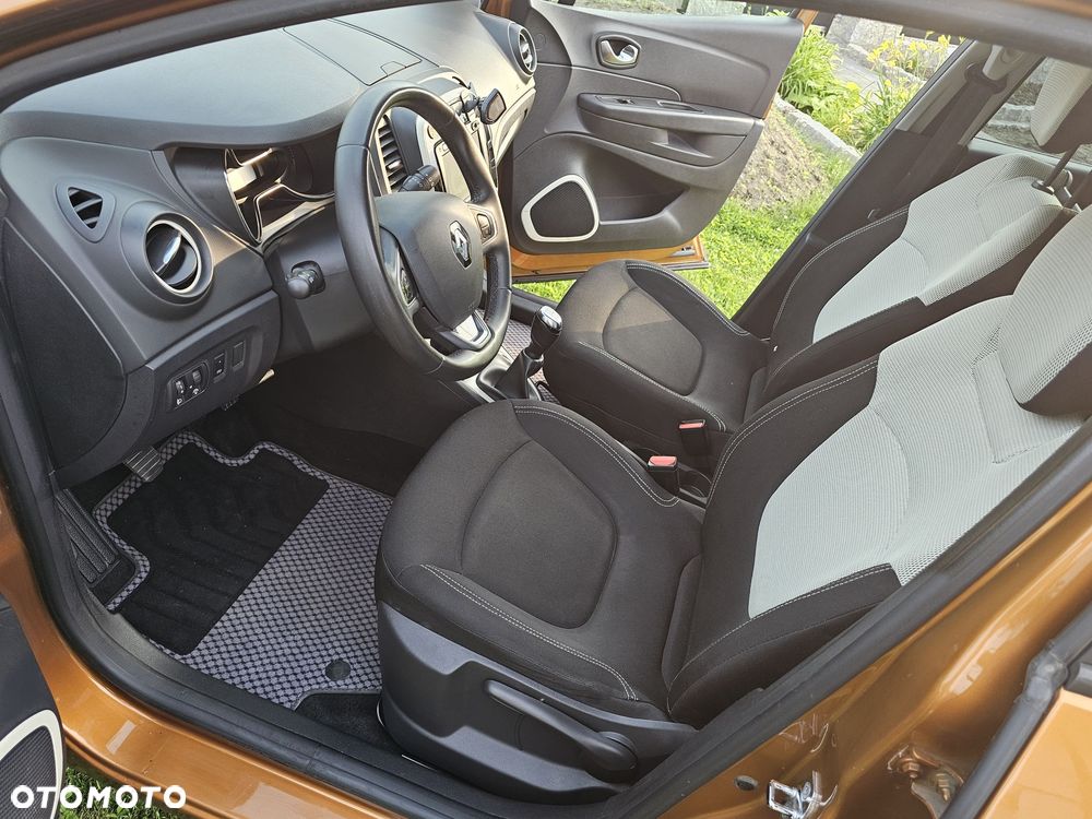Renault Captur - 11
