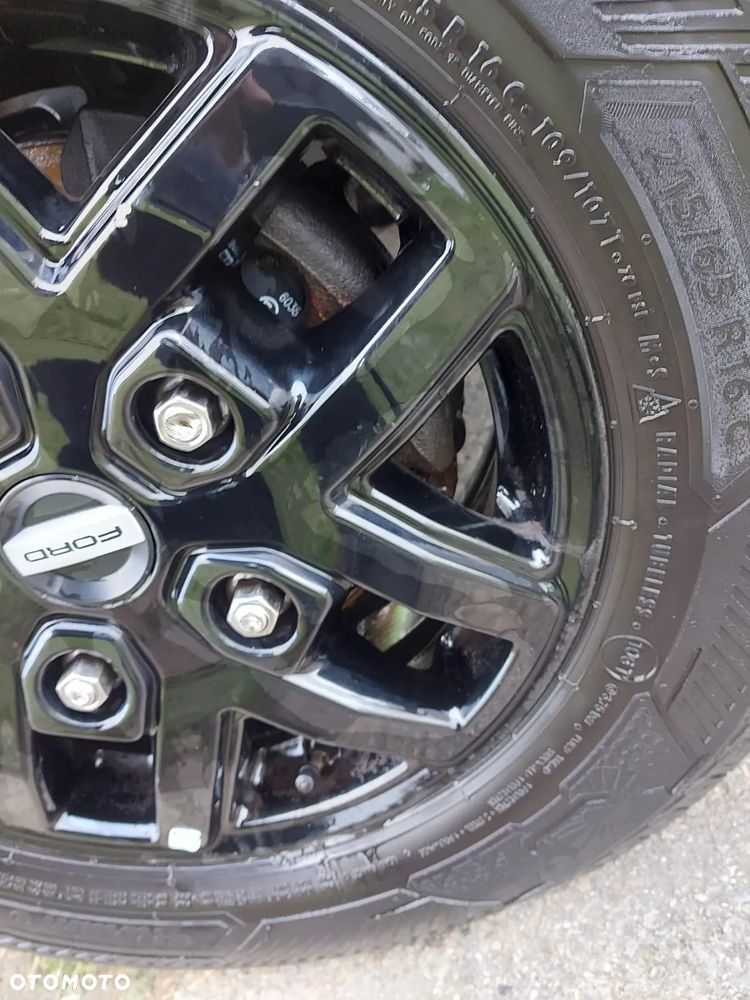 Ford CUSTOM TRAIL - 22