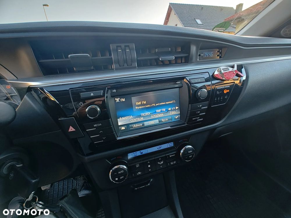 Toyota Corolla 1.6 Premium - 7