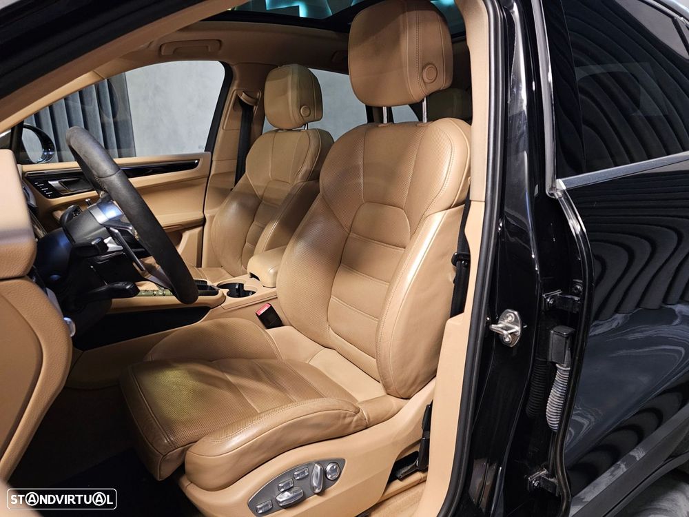 Porsche Macan S - 21