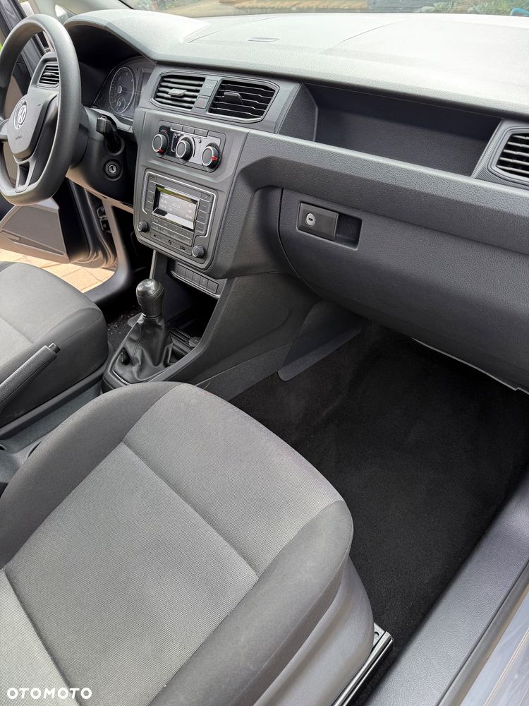 Volkswagen Caddy - 10