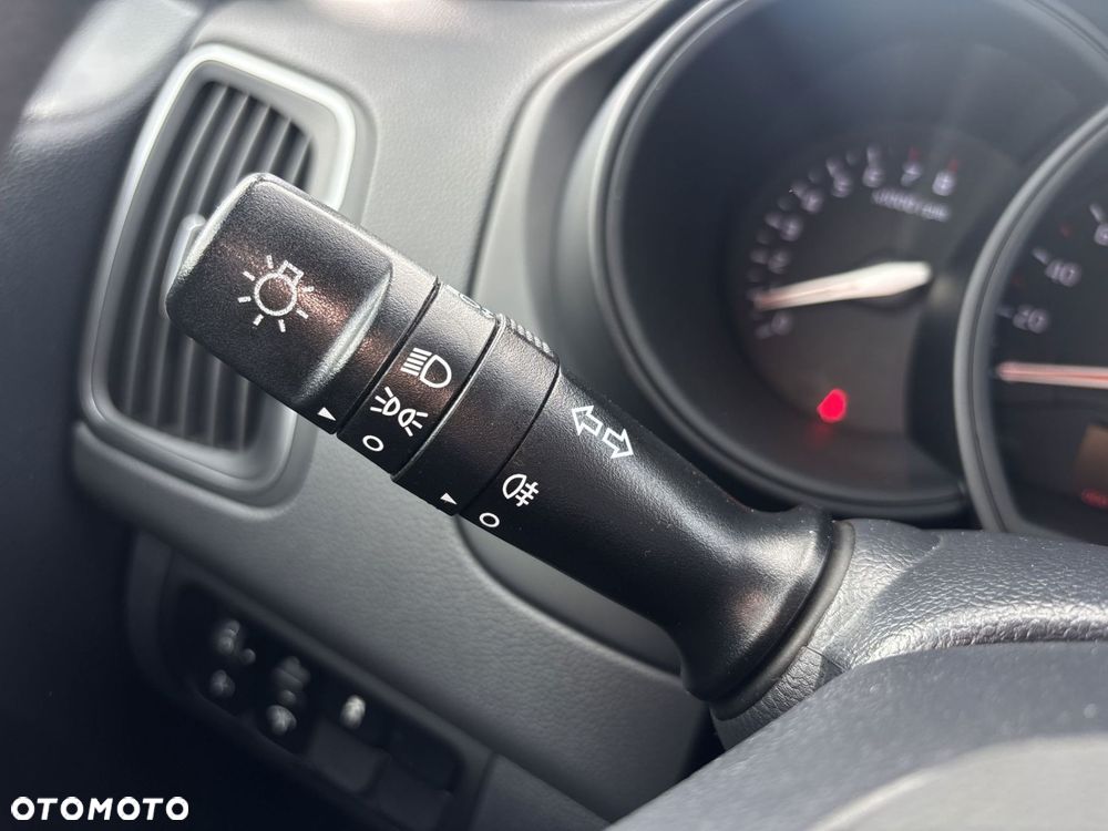 Kia Rio - 15