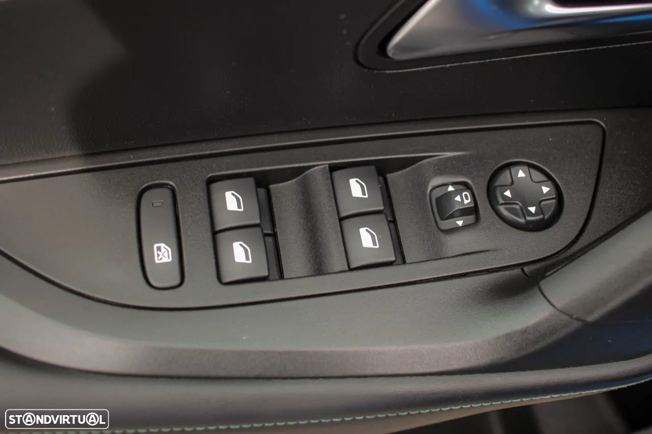 Peugeot e-2008 50 kWh Allure - 10