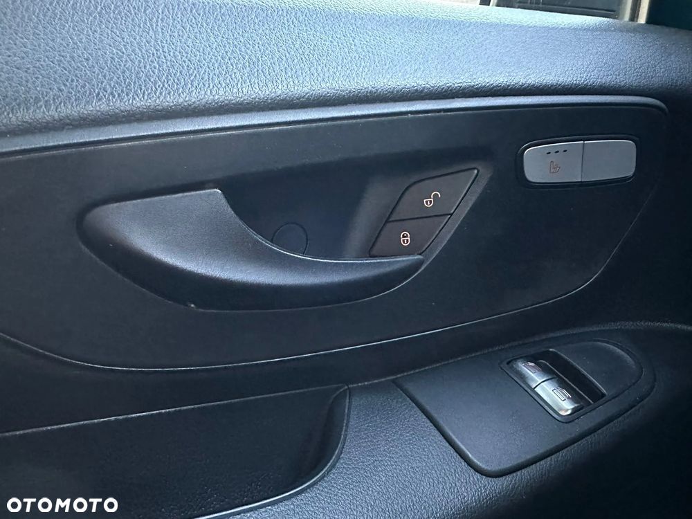 Mercedes-Benz Vito Furgon 119 CDI 4x4 7G Tronic Plus - 9