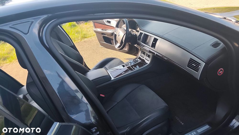 Jaguar XF 3.0 V6 S Premium Luxury - 7