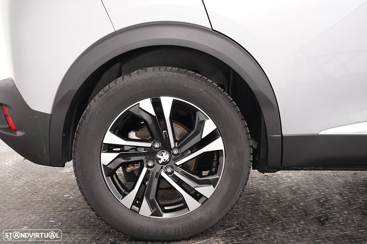 Peugeot e-2008 50 kWh GT - 5